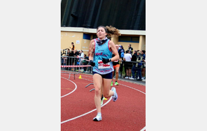 Claire Flamant nouveau RP en 43'07   ancien record 47'48  en 2022