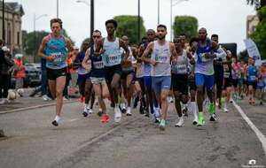 Nouveau record club pour Thibault PLACZEK sur 10 kilomètres international à Abbeville 29'39''